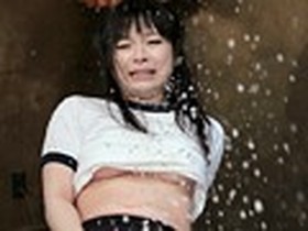 極太ディルドー×浣腸解禁×激烈潮吹き 調教絶頂エクスタシー　サンプル画像02